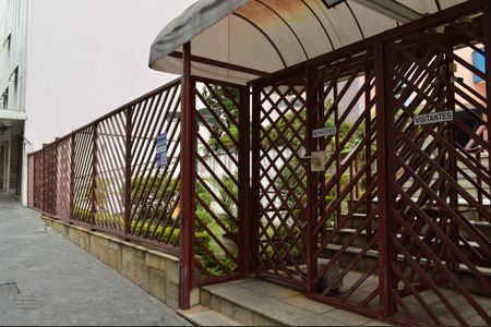 Studio para alugar com 25m², 1 quarto e 1 vagaFachada + Plaquinha