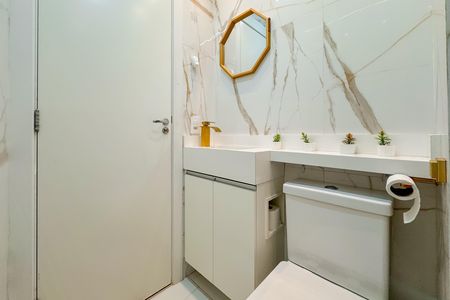 Apartamento para alugar com 41m², 2 quartos e sem vagaBanheiro