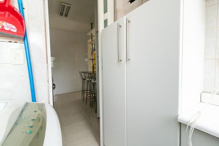 Apartamento à venda com 73m², 2 quartos e 1 vagaÁrea de Serviço
