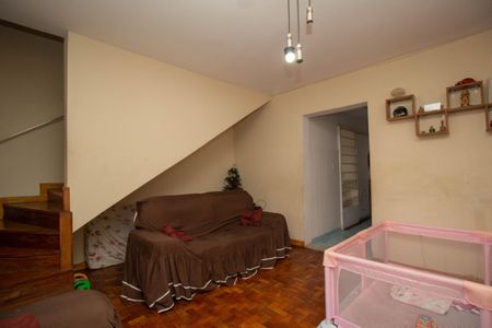 Casa à venda com 150m², 2 quartos e 3 vagas Casa à venda com 150m², 2 quartos e 3 vagasSala