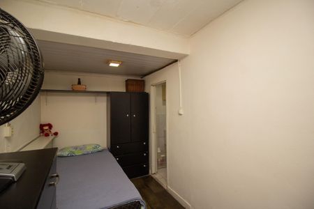 Casa à venda com 150m², 2 quartos e 3 vagas Casa à venda com 150m², 2 quartos e 3 vagasCasa 2 - Quarto