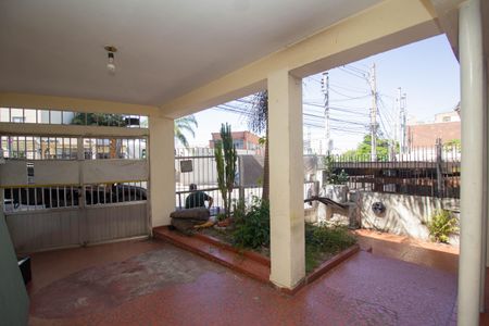 Casa à venda com 150m², 2 quartos e 3 vagas Casa à venda com 150m², 2 quartos e 3 vagasGaragem