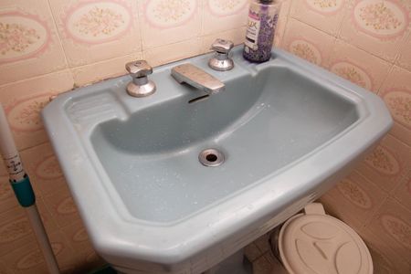 Casa à venda com 150m², 2 quartos e 3 vagas Casa à venda com 150m², 2 quartos e 3 vagasBanheiro