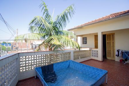 Casa à venda com 150m², 2 quartos e 3 vagas Casa à venda com 150m², 2 quartos e 3 vagasVaranda Quarto 2