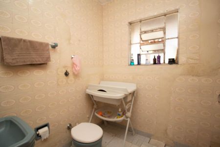 Casa à venda com 150m², 2 quartos e 3 vagas Casa à venda com 150m², 2 quartos e 3 vagasBanheiro