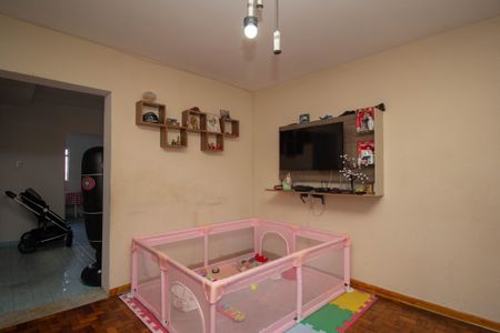 Casa à venda com 150m², 2 quartos e 3 vagas Casa à venda com 150m², 2 quartos e 3 vagasSala