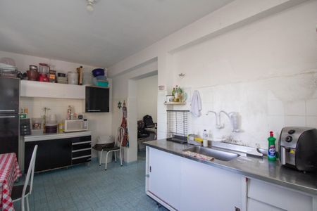 Casa à venda com 150m², 2 quartos e 3 vagas Casa à venda com 150m², 2 quartos e 3 vagasCozinha