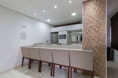 Apartamento à venda com 43m², 2 quartos e 1 vaga Apartamento à venda com 43m², 2 quartos e 1 vagaÁrea Comum - Salão de Festas