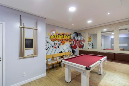 Apartamento à venda com 43m², 2 quartos e 1 vaga Apartamento à venda com 43m², 2 quartos e 1 vagaÁrea Comum - Salão de Jogos