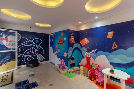 Apartamento à venda com 43m², 2 quartos e 1 vaga Apartamento à venda com 43m², 2 quartos e 1 vagaÁrea Comum - Brinquedoteca