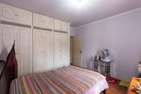 Casa à venda com 250m², 4 quartos e 3 vagas Casa à venda com 250m², 4 quartos e 3 vagasQuarto 1