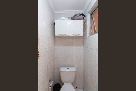 Casa à venda com 250m², 4 quartos e 3 vagas Casa à venda com 250m², 4 quartos e 3 vagasBanheiro de serviço