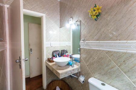 Casa à venda com 250m², 4 quartos e 3 vagas Casa à venda com 250m², 4 quartos e 3 vagasBanheiro da Suíte