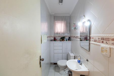 Casa à venda com 250m², 4 quartos e 3 vagas Casa à venda com 250m², 4 quartos e 3 vagasLavabo