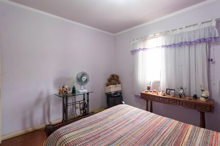 Casa à venda com 250m², 4 quartos e 3 vagas Casa à venda com 250m², 4 quartos e 3 vagasQuarto 1