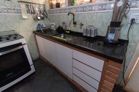 Casa à venda com 250m², 4 quartos e 3 vagas Casa à venda com 250m², 4 quartos e 3 vagasCozinha