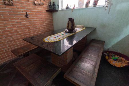 Casa à venda com 250m², 4 quartos e 3 vagas Casa à venda com 250m², 4 quartos e 3 vagasCozinha