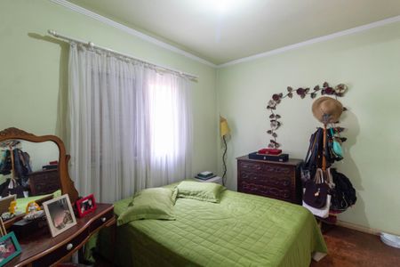 Casa à venda com 250m², 4 quartos e 3 vagas Casa à venda com 250m², 4 quartos e 3 vagasQuarto Suíte