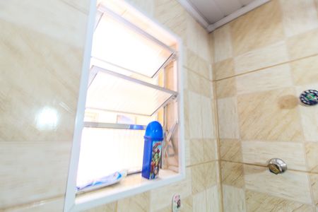 Casa à venda com 100m², 4 quartos e 2 vagasBanheiro 3