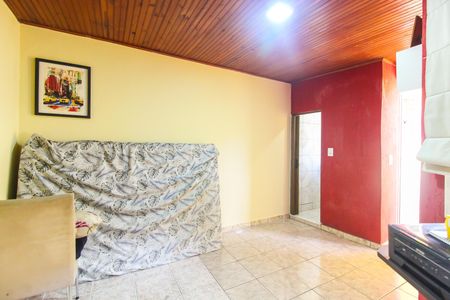 Casa à venda com 100m², 4 quartos e 2 vagasSuíte