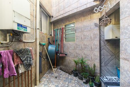 Casa à venda com 100m², 4 quartos e 2 vagasÁrea de Serviço