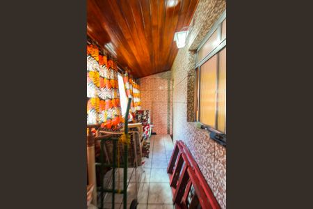 Casa à venda com 100m², 4 quartos e 2 vagasVaranda