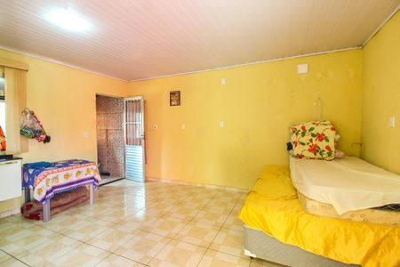 Casa à venda com 100m², 4 quartos e 2 vagasSala