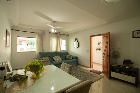 Casa para alugar com 147m², 3 quartos e 4 vagasSala