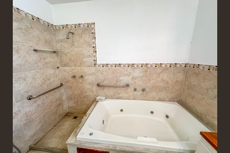 Apartamento à venda com 346m², 5 quartos e sem vagaBanheiro Suíte 3