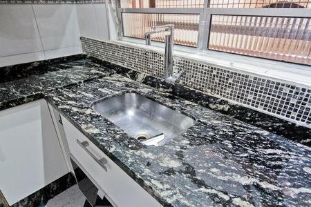 Casa à venda com 140m², 3 quartos e 4 vagas Casa à venda com 140m², 3 quartos e 4 vagasCozinha