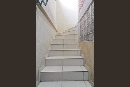 Casa à venda com 140m², 3 quartos e 4 vagas Casa à venda com 140m², 3 quartos e 4 vagasÁrea externa