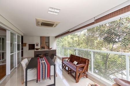 Apartamento à venda com 258m², 4 quartos e 4 vagasVaranda da Sala