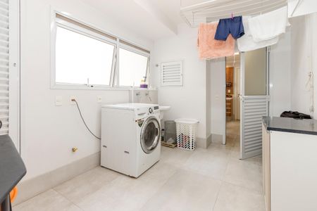 Apartamento à venda com 258m², 4 quartos e 4 vagasÁrea de Serviço