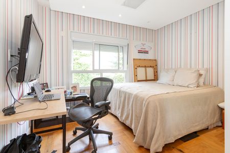 Apartamento à venda com 258m², 4 quartos e 4 vagasSuíte 4