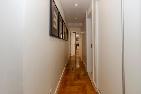 Apartamento à venda com 258m², 4 quartos e 4 vagasCorredor