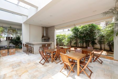 Apartamento à venda com 258m², 4 quartos e 4 vagasChurrasqueira