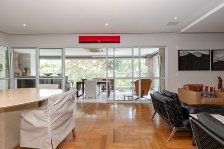 Apartamento à venda com 258m², 4 quartos e 4 vagasSala