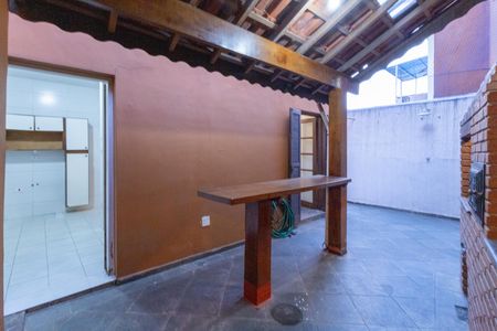 Casa para alugar com 272m², 3 quartos e 1 vaga Casa para alugar com 272m², 3 quartos e 1 vagaChurrasqueira