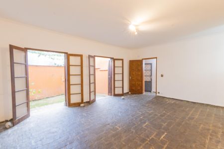Casa para alugar com 272m², 3 quartos e 1 vaga Casa para alugar com 272m², 3 quartos e 1 vagaSala de estar