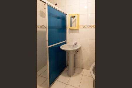 Casa para alugar com 272m², 3 quartos e 1 vaga Casa para alugar com 272m², 3 quartos e 1 vagaBanheiro de Serviço