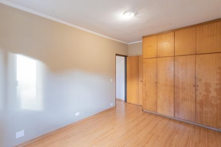 Casa para alugar com 272m², 3 quartos e 1 vaga Casa para alugar com 272m², 3 quartos e 1 vagaQuarto 2