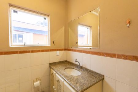 Casa para alugar com 272m², 3 quartos e 1 vaga Casa para alugar com 272m², 3 quartos e 1 vagaBanheiro Suite