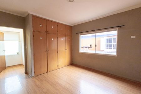 Casa para alugar com 272m², 3 quartos e 1 vaga Casa para alugar com 272m², 3 quartos e 1 vagaQuarto 1