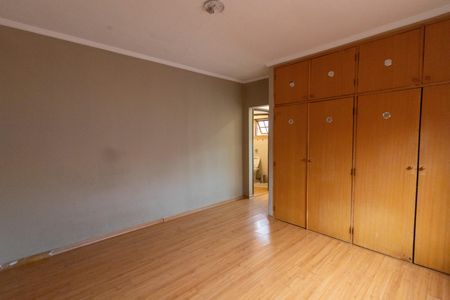 Casa para alugar com 272m², 3 quartos e 1 vaga Casa para alugar com 272m², 3 quartos e 1 vagaQuarto 1