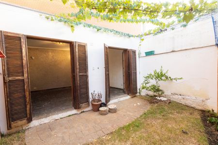 Casa para alugar com 272m², 3 quartos e 1 vaga Casa para alugar com 272m², 3 quartos e 1 vagaSala Jardim de Inverno