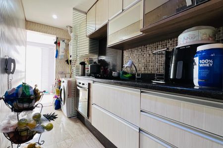 Apartamento à venda com 62m², 2 quartos e 1 vagaCozinha e Área de Serviço