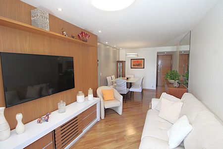 Apartamento à venda com 93m², 3 quartos e 1 vagaSala