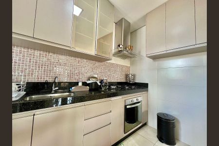 Apartamento à venda com 200m², 3 quartos e 2 vagasCozinha