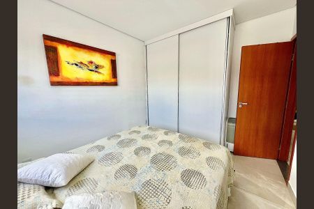 Apartamento à venda com 200m², 3 quartos e 2 vagasQuarto - Suíte