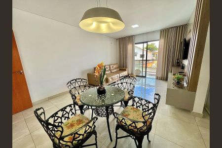 Apartamento à venda com 200m², 3 quartos e 2 vagasSala